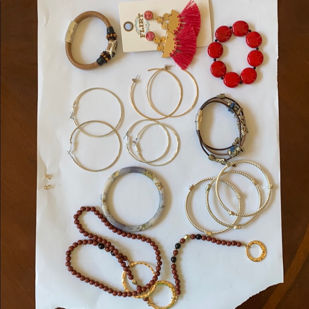 7 Bracelets, 5 pairs of earrings and 1 necklace